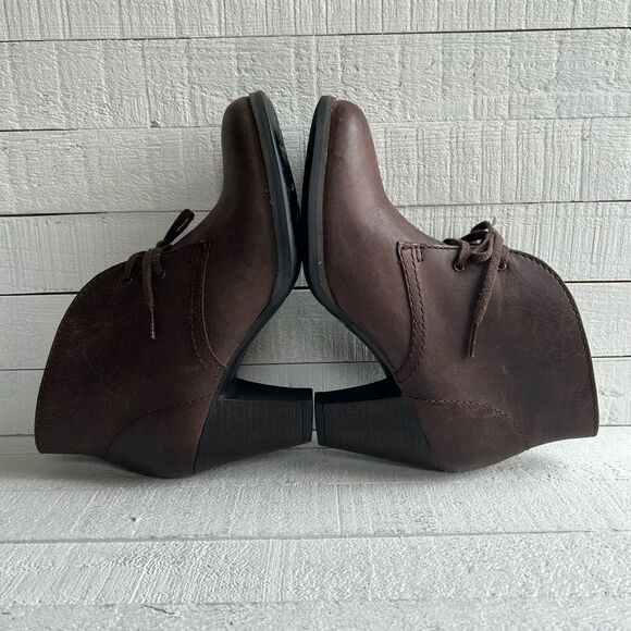 INDIGO by Clarks Brown Leather Block Heels Lace Up Ankle Booties 7M - Picture 8 of 11
